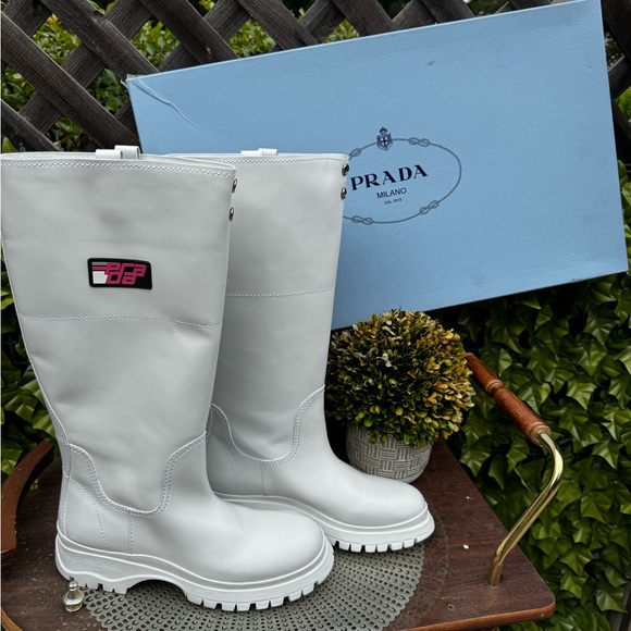 ❣️ Prada Boots ❣️ - Picture 7 of 11